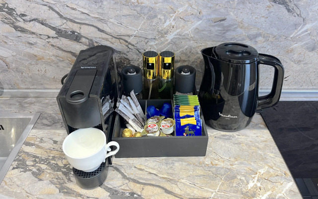 InSochi v samom centre Sochi na Navaginskoj N302 Apartments