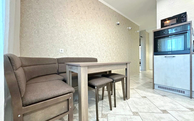 Dvukhkomnatnaya s balkonom na Pritomskom Flat