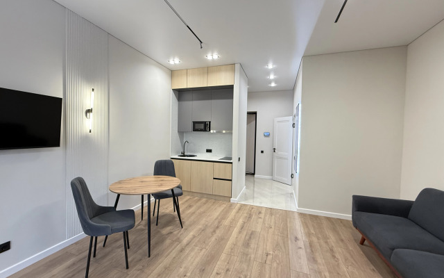 V Zolotom Kvadrate Flat