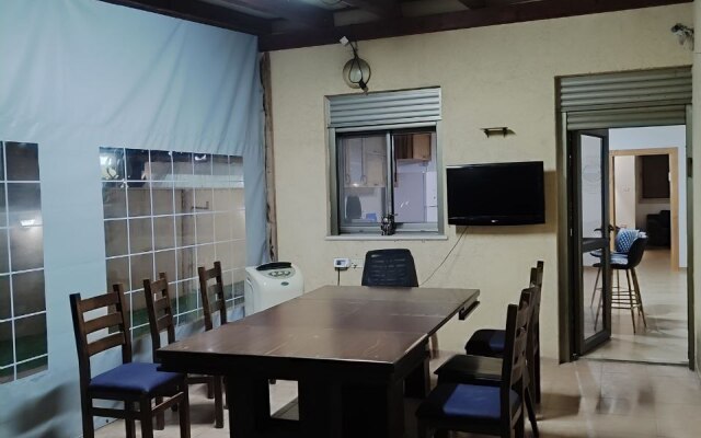 Lyuksovy Dom U Morya Guest House