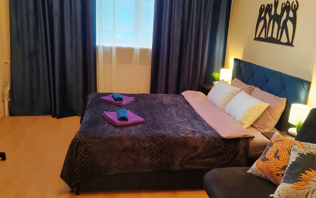 V Tsentre Na Lenina S Liftom Flat