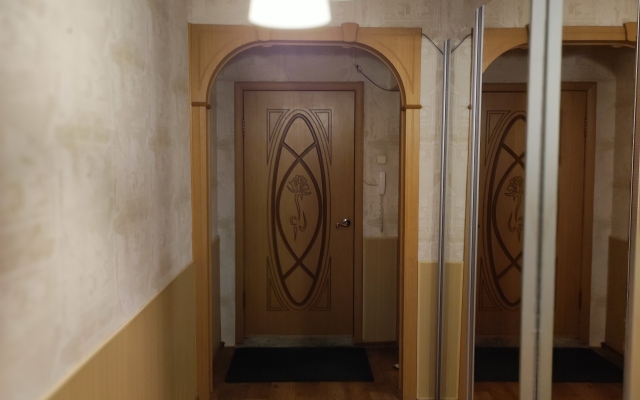 3-komnat. bolshaya standart ryadom Avtovokzal Flat