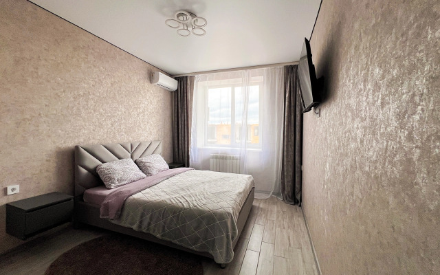 Apart Mv Na Sovestkoy 123/2 Apartment