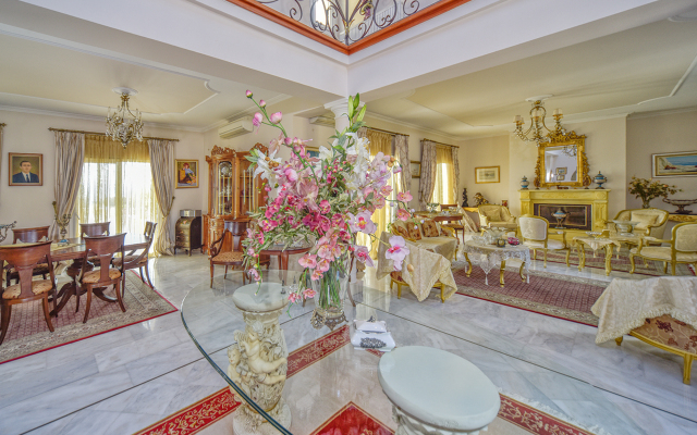 Ellania Villa