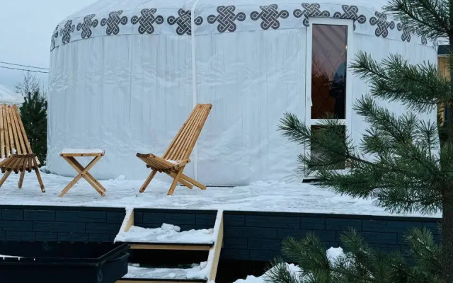 Tatarskaya Yurta Altyn Saray Glamping