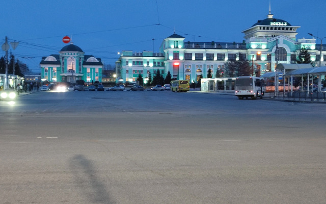 Квартира 2-комнатная в Омске на Рождественского 1В