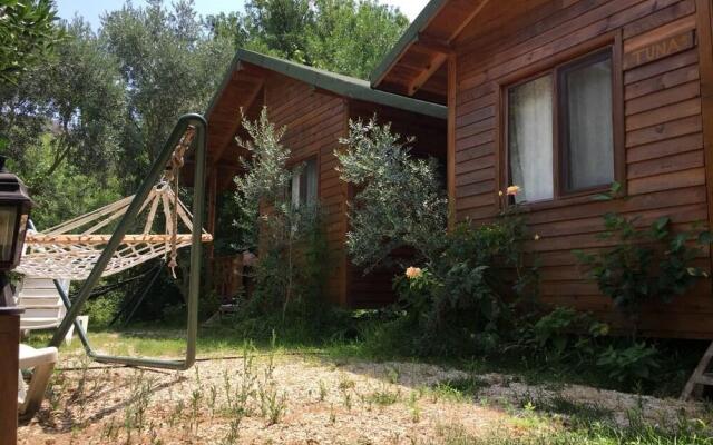 Halil Bungalow Villa