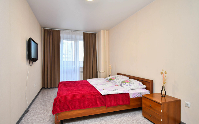 Na ulitse Shakhterov, 8 Flat