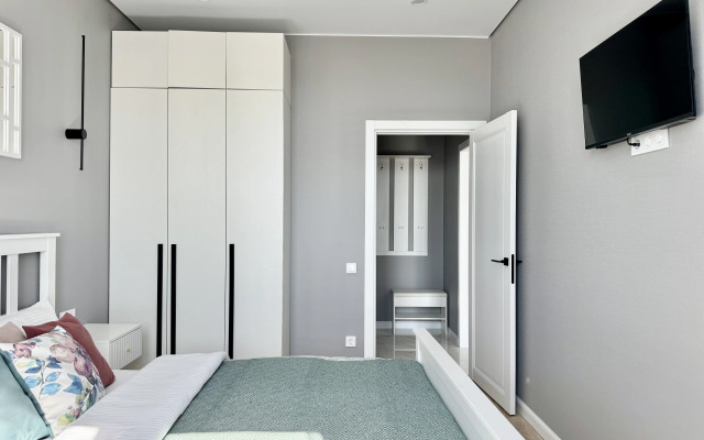 2-k, m.Botanicheskiy sad Flat
