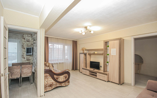 Квартира 2-к на Солнечной 37