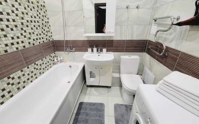 Апартаменты в центре с видом на город 61