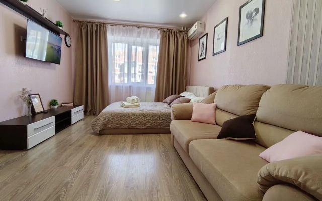 Ryadom s tsentpom gopoda Flat