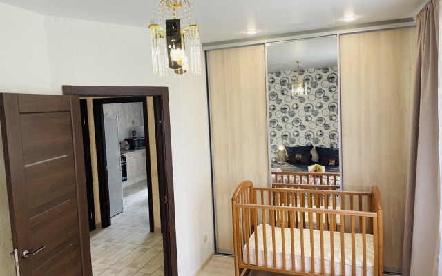 Kvartira Uyutnaya  S Vidom Na Platonovskiy Park Flat
