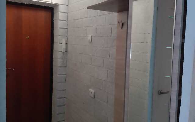 Апартаменты Двухкомнатная на Кирова 25а (1-й этаж)