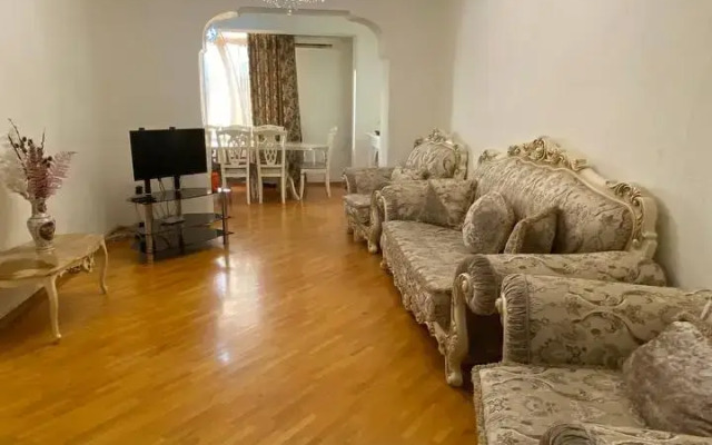Danil Flat