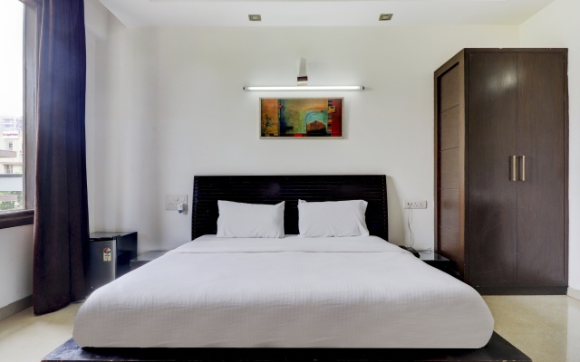 Hotel Green Wood By Dreamz Hospitality