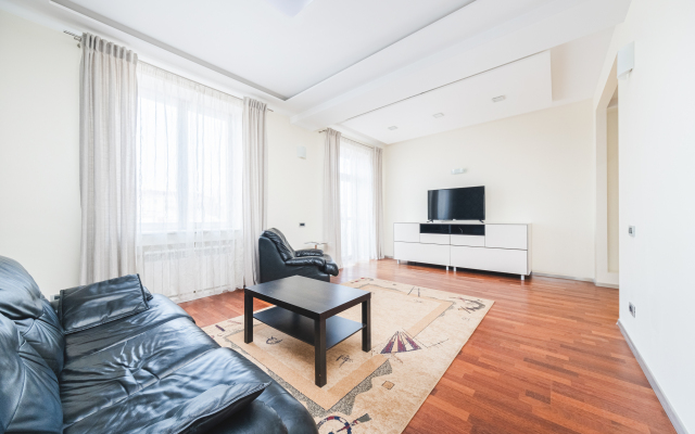 Apartamenty Komfort V Istoricheskom Tsentre  Apartments