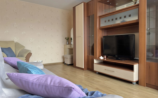 Dvukhkomnatnaya Kvartira V Tsentre Kronshtadta Apartments