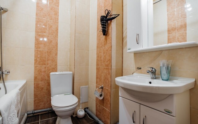 Trekhkomnatnye apartamenty ekonom na 8 spalnykh mest  Apartments