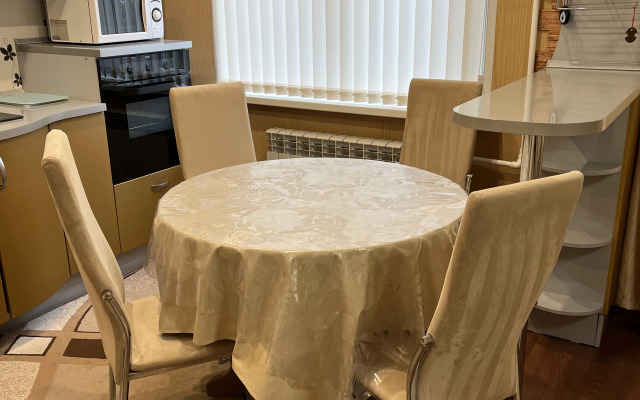 Квартира Трехкомнатная на Проспекте Сююмбике 49/1 (43/16)