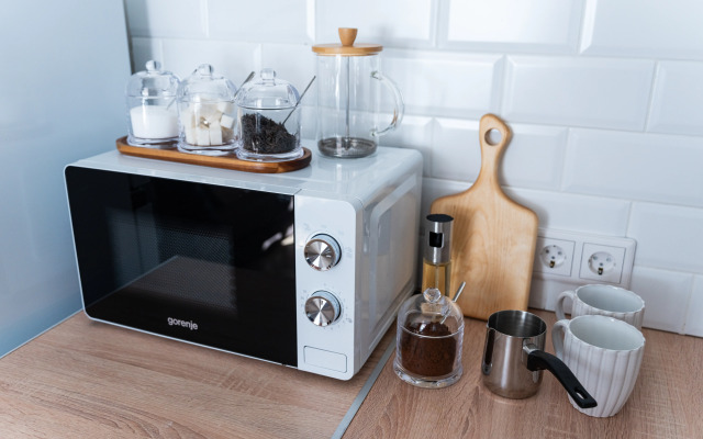 Квартира Уютная студия с антикварной мебелью