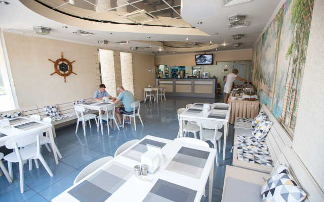Brigantina Hotel