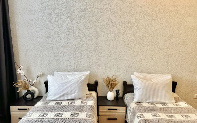 Квартира ArtHouse Dombay 1