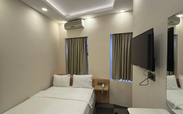 Grand Rafinn Hotel