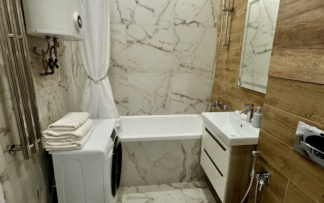 Квартира Двухкомнатная на Строителей 60/4