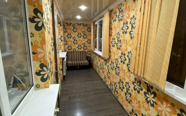 Uyutnaya Studiya Na Prospekte Lenina Apartments