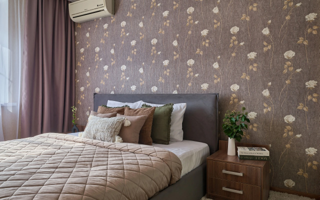 Квартира двухкомнатная рядом с парком Галицкого