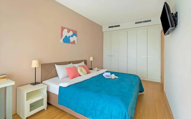 V AK Brevis Apartments