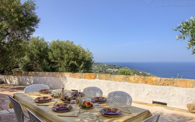 Villa Albachiara Guest house