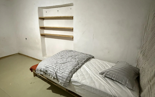Hostel Rova
