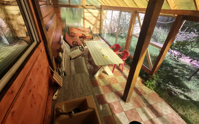Vintazhny Dom Guest house