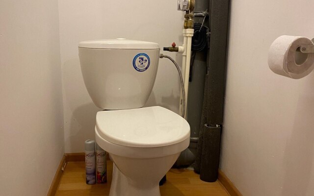 Квартира 2ккв у метро Парнас