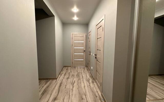 Pronina Aparts u Pionerskoy Apartamenty