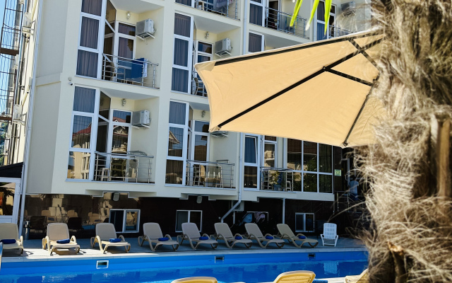 Lazurnoe Okno Hotel