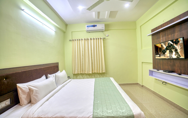 Red Key Bangalore Airport Hotel