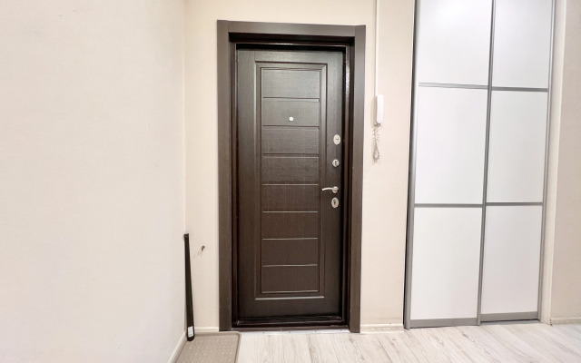 Na Dekabristov Flat