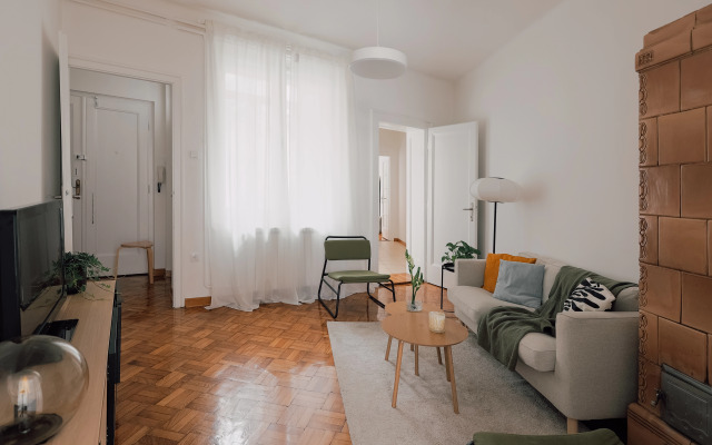 Radio Belgrade Flat