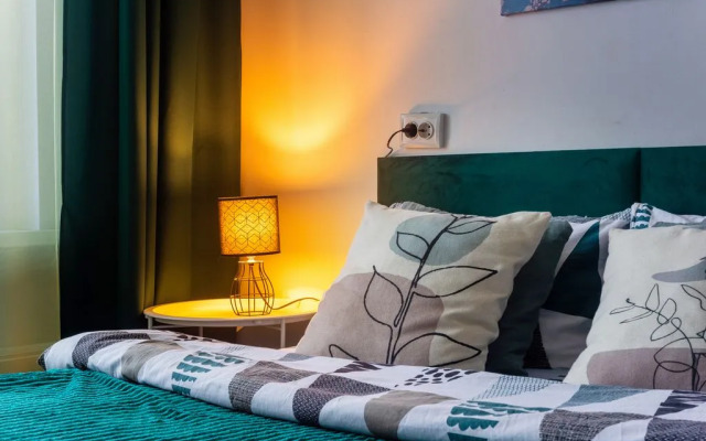 Апартаменты светлые на 16 этаже