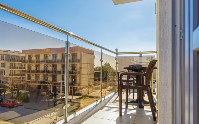 Leonsia Hotel