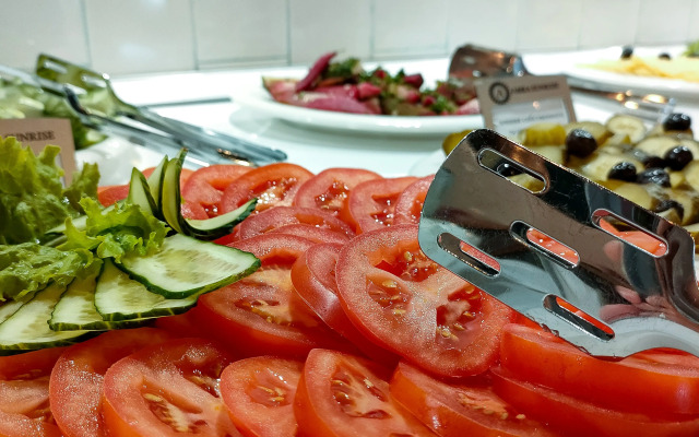 Отель Amra Sunrise