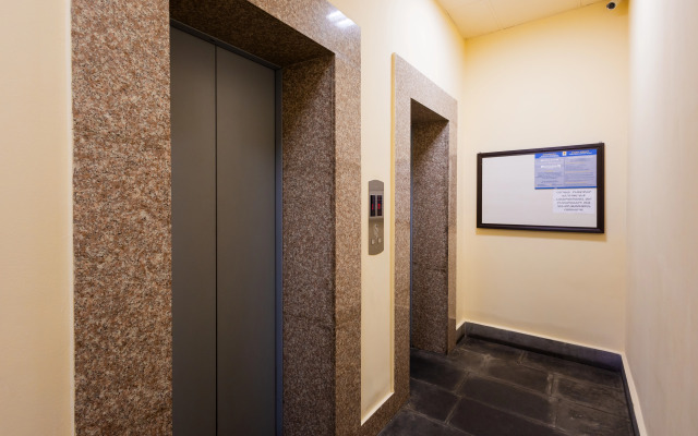 2-K v Novostroyke, Ulitsa Arama, Di482 Flat