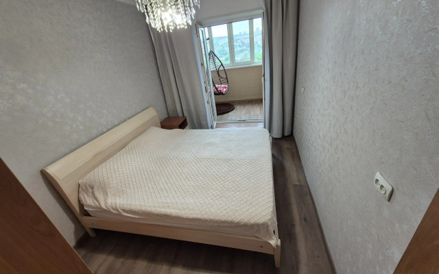 S Novym Remontom Nevelskogo Flat