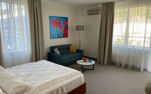 Ola Resort Hotel