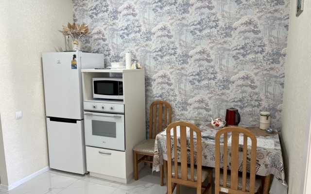 270 Suvorova 27k1 Apartments