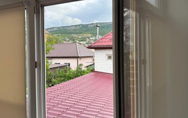 Гостевой дом часть дома на 2 этаже