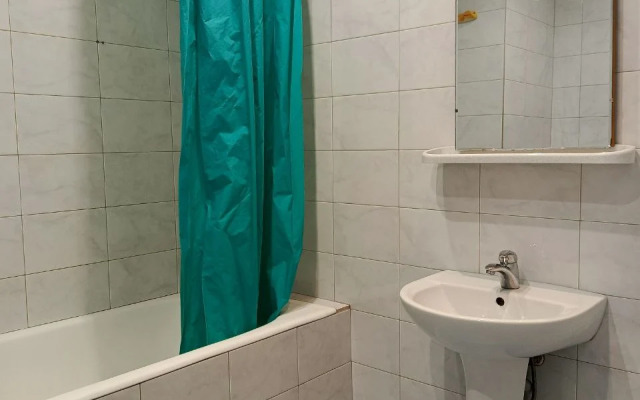 Prostornaya na Shirotnoy v Rayone Mzhk Flat